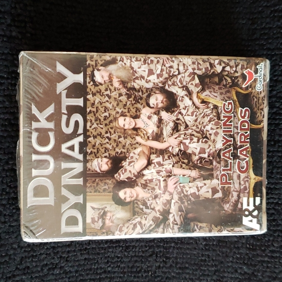 🥳3/20🥳 Duck Dynasty Camo Playing Cards ~ Factory Sealed - Picture 1 of 4